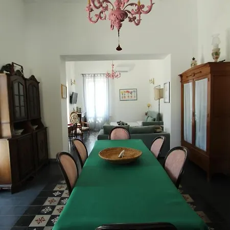La Casa Bianca 利帕里