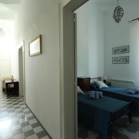 La Casa Bianca 利帕里