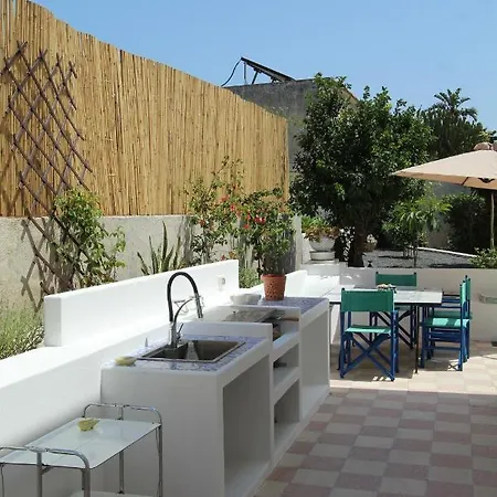 La Casa Bianca ליפארי