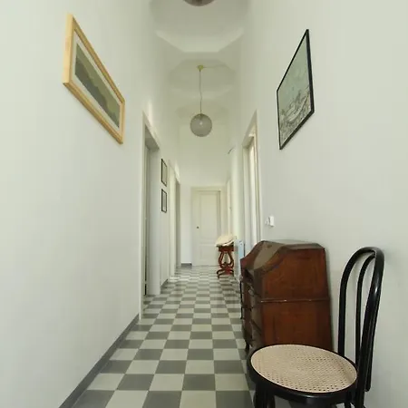 La Casa Bianca * ליפארי