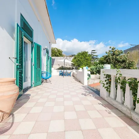 La Casa Bianca Villa *