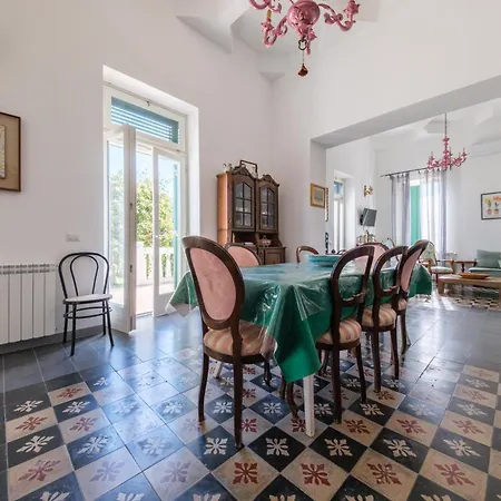 La Casa Bianca Villa Lipari (Isola Lipari)
