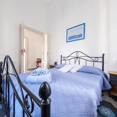 La Casa Bianca Villa *
